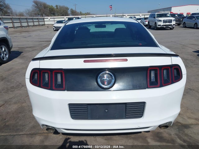 1ZVBP8AM9E5303807 Ford Mustang V6