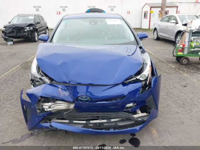 JTDKBRFU8J3067821 Toyota Prius Two