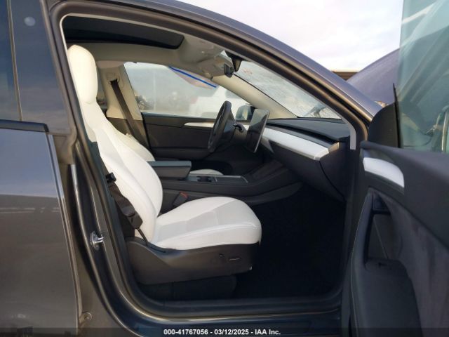 7SAYGDEE2PF609969 Tesla Model Y