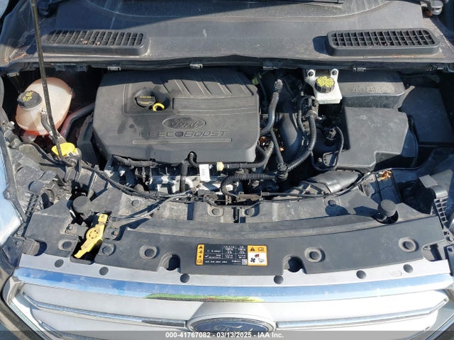 1FMCU0GD5JUA15304 Ford ESCAPE SE