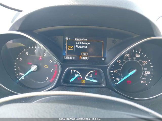 1FMCU0GD5JUA15304 Ford ESCAPE SE