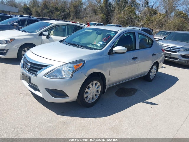 3N1CN7AP4JL818034 Nissan Versa 1.6 S+