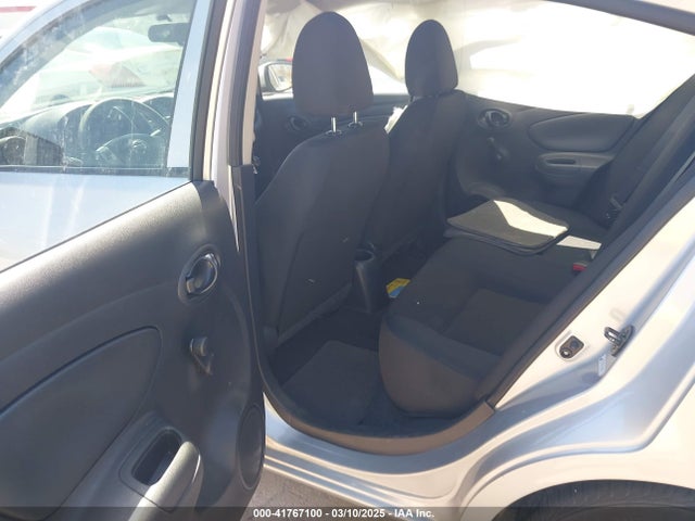 3N1CN7AP4JL818034 Nissan Versa 1.6 S+