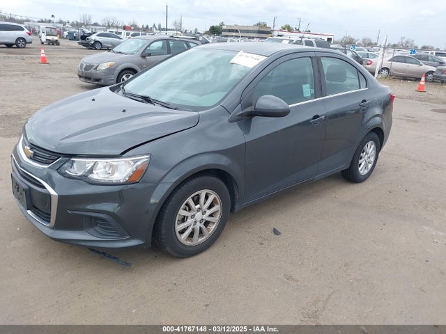Chevrolet Sonic Lt Auto 2017 1G1JD5SG9H4120490 Image 2