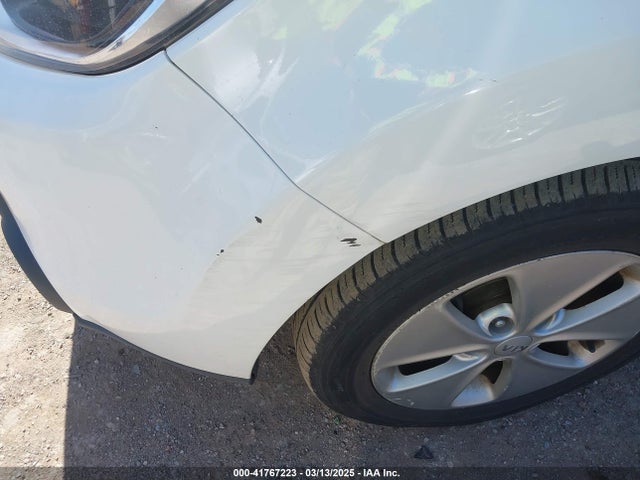 KIA Soul 2015 KNDJN2A20F7801108 Image 6