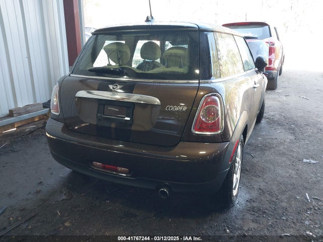 2012 MINI COOPER WMWSU3C53CT258860 Photo 3