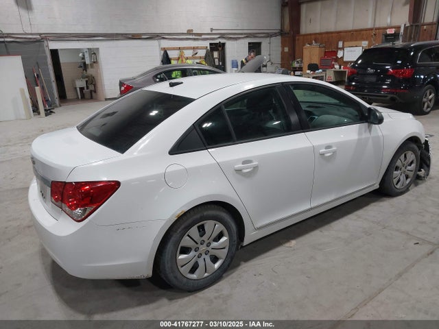 1G1PA5SG5E7207414 Chevrolet Cruze Ls Auto
