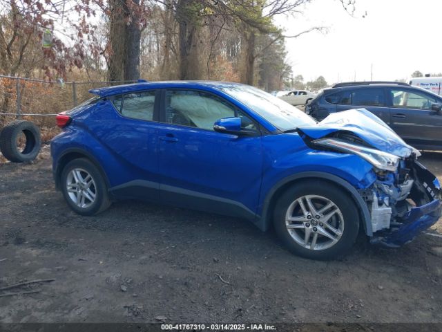 NMTKHMBX1LR108498 Toyota C-HR LE