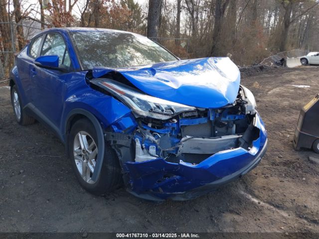 NMTKHMBX1LR108498 Toyota C-HR LE