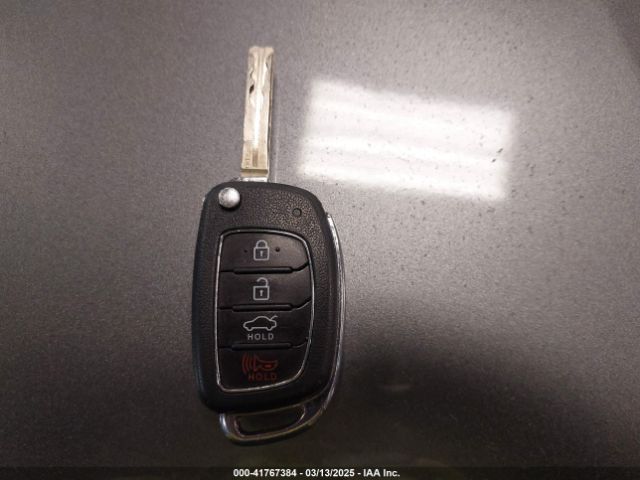 5NPE24AF6KH817599 Hyundai SONATA SE