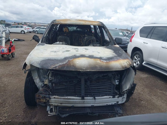 1GNERFKW9KJ231161 Chevrolet Traverse Ls