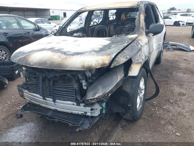 1GNERFKW9KJ231161 Chevrolet Traverse Ls