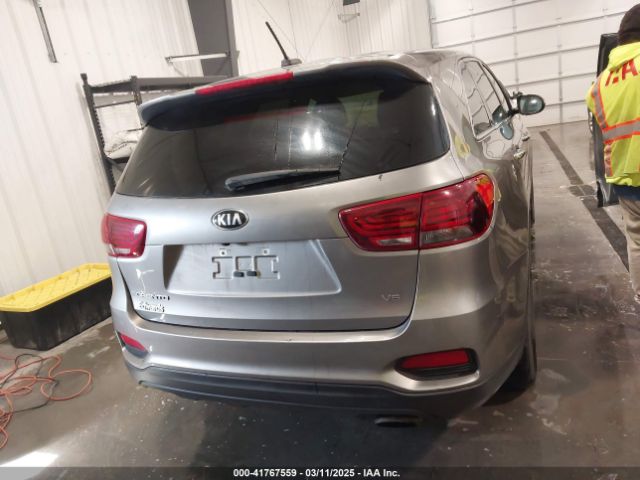 5XYPGDA55KG483686 KIA Sorento 3.3l Lx
