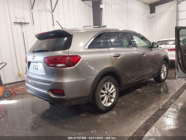 5XYPGDA55KG483686 KIA Sorento 3.3l Lx