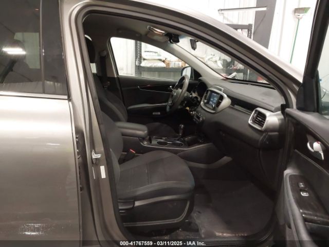 5XYPGDA55KG483686 KIA Sorento 3.3l Lx