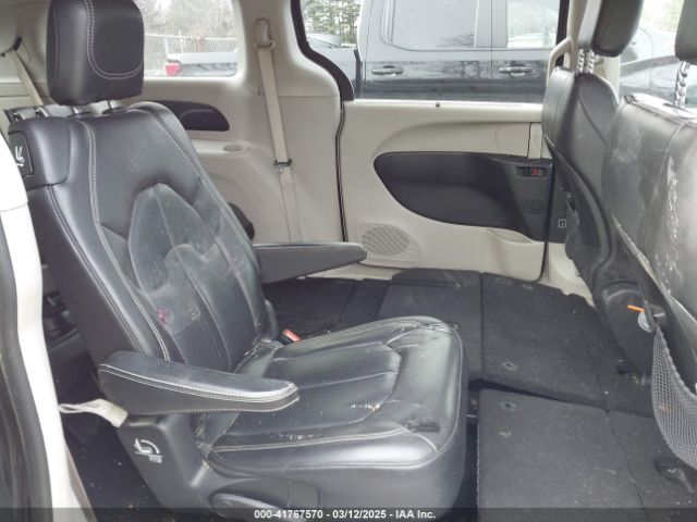 2C4RC1DG2LR266058 Chrysler Voyager Lxi