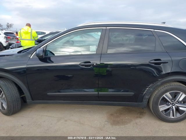 KNDCB3LC5N5548360 KIA Niro Lxs