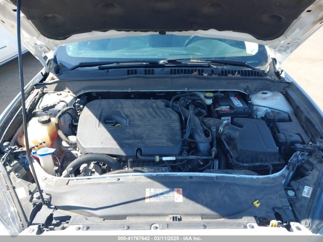3FA6P0HD4GR227298 Ford Fusion