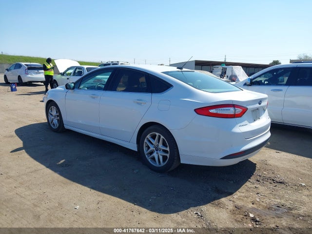 3FA6P0HD4GR227298 Ford Fusion