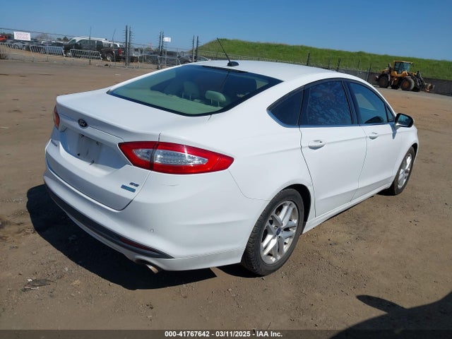 3FA6P0HD4GR227298 Ford Fusion