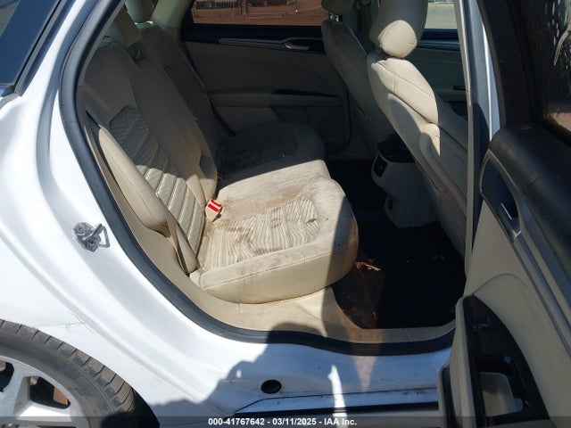3FA6P0HD4GR227298 Ford Fusion