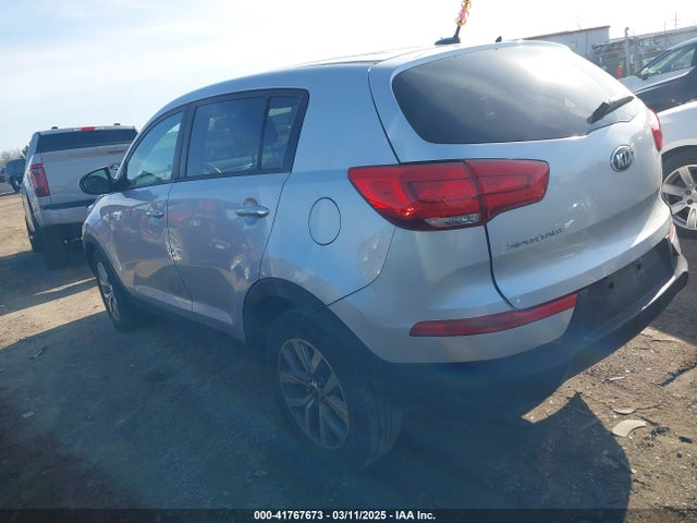 KIA Sportage Lx 2016 KNDPB3AC5G7856365 Image 3