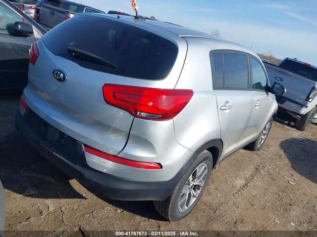 KIA Sportage Lx 2016 KNDPB3AC5G7856365 Image 4