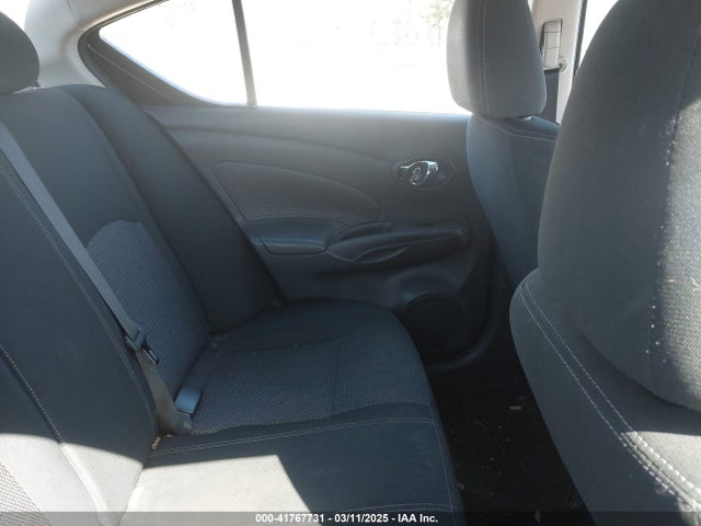 3N1CN7AP6KL801737 Nissan Versa 1.6 Sv