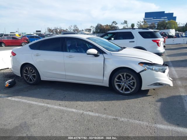 3FA6P0HD6HR312807 Ford FUSION SE
