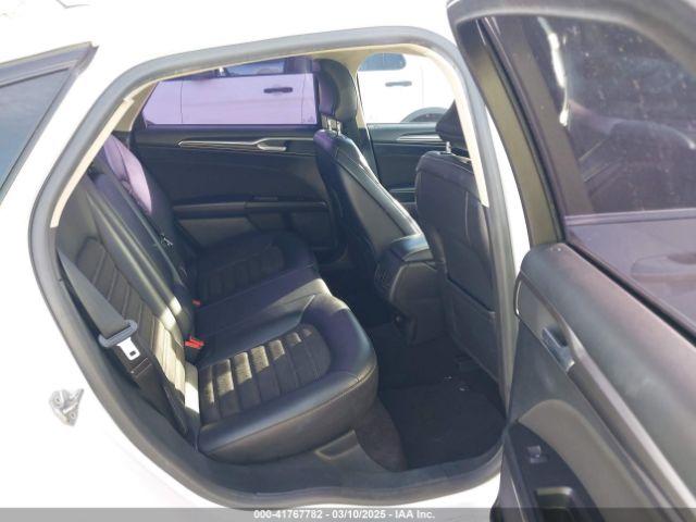 3FA6P0HD6HR312807 Ford FUSION SE