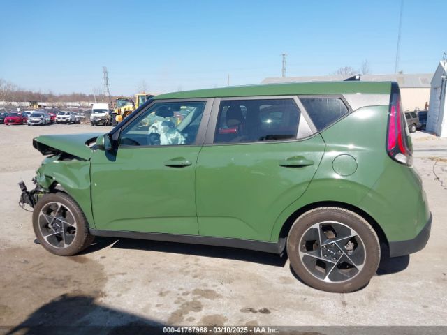 KNDJ33AU5P7194010 KIA SOUL EX