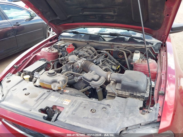 1ZVBP8AM9E5252762 Ford Mustang V6