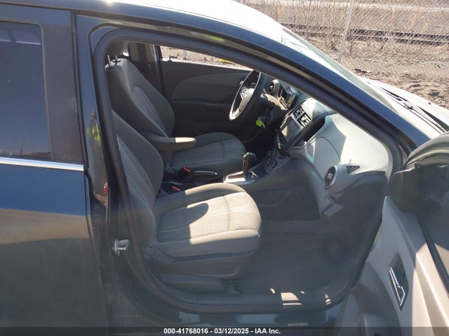 1G1JC5SHXE4238734 Chevrolet Sonic Lt Auto