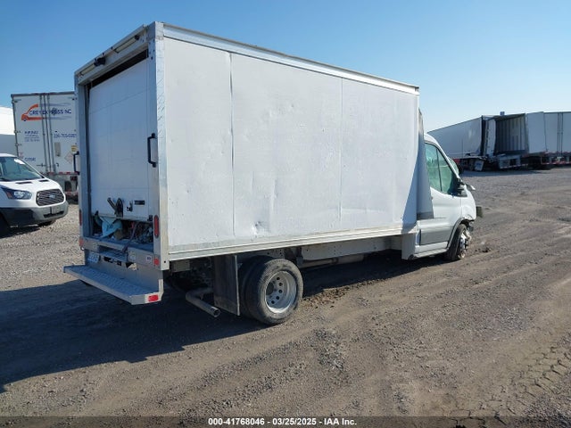 1FDBF6Z86NKA40450 Ford Transit-350 Cab