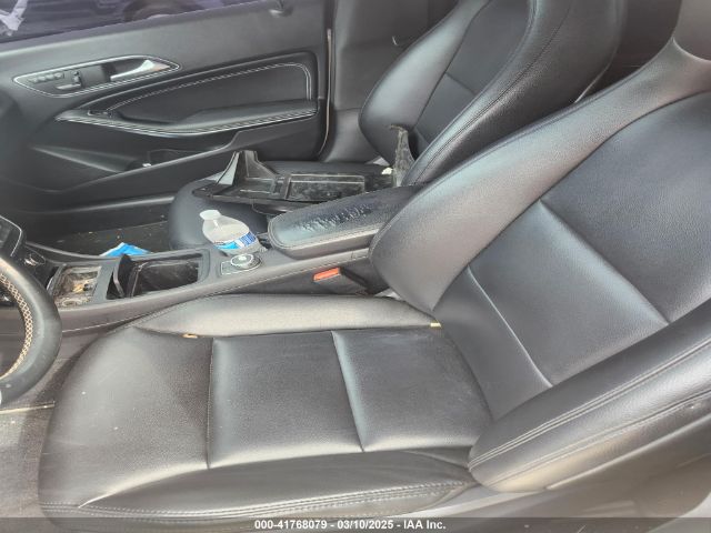 WDDSJ4EB8EN105859 Mercedes-Benz CLA