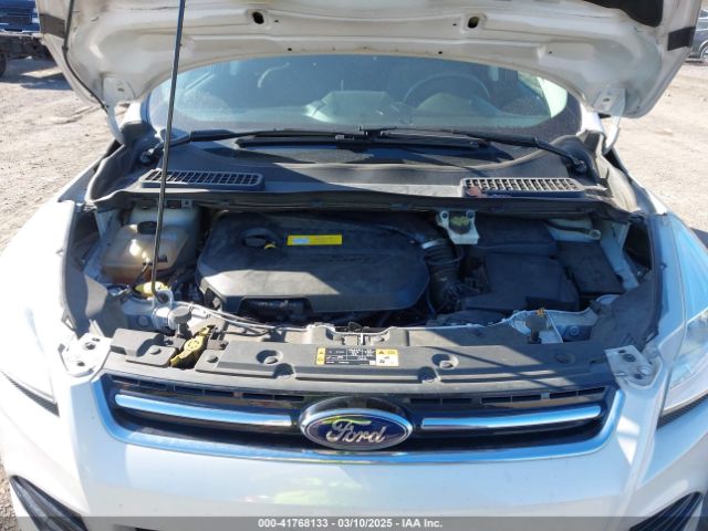 1FMCU0JX2FUB24636 Ford Escape Titanium