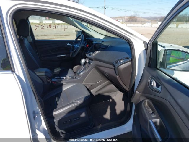 1FMCU0JX2FUB24636 Ford Escape Titanium