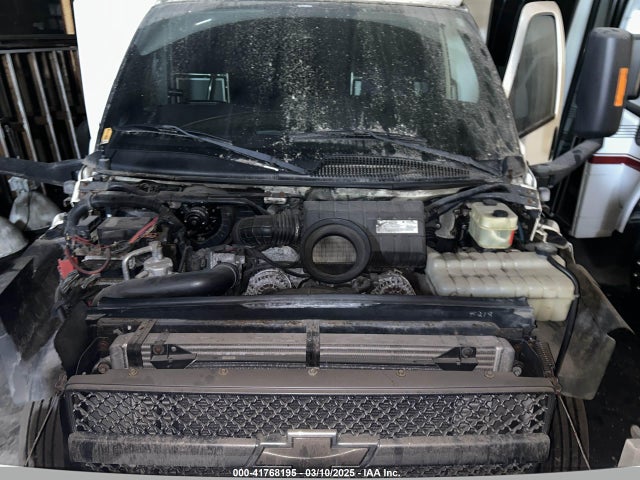 41768195 :رقم المزاد ، 1GBE4V1958F414540 vin ، 2008 Chevrolet Cc4500 مزاد بيع