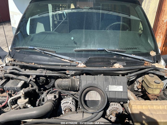 41768206 :رقم المزاد ، 1GBJ5V1919F408392 vin ، 2009 Chevrolet Cc5500 مزاد بيع
