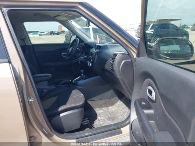 KNDJN2A29F7217550 KIA Soul