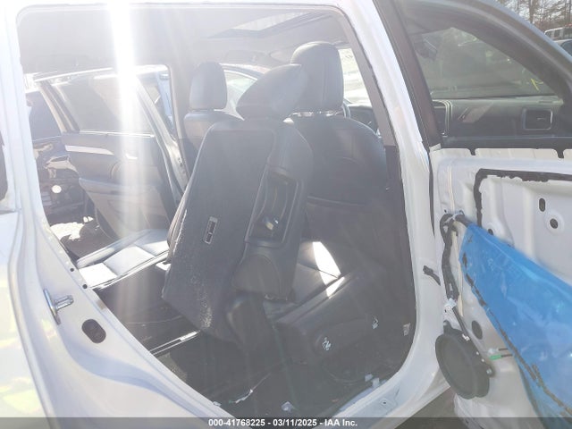 5TDJZRFH8KS583672 Toyota Highlander Xle