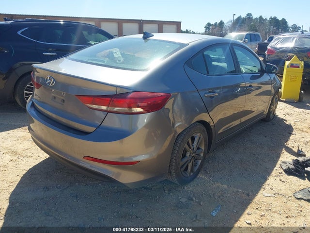 5NPD84LF4JH252520 Hyundai ELANTRA SEL