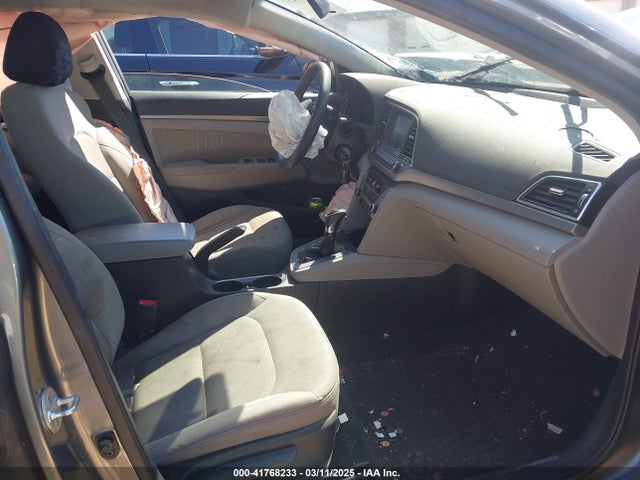 5NPD84LF4JH252520 Hyundai ELANTRA SEL