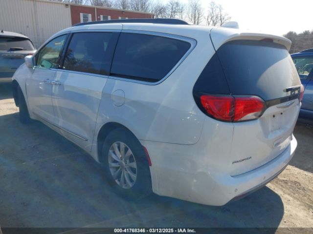 2C4RC1BG9HR683381 Chrysler Pacifica Touring-l