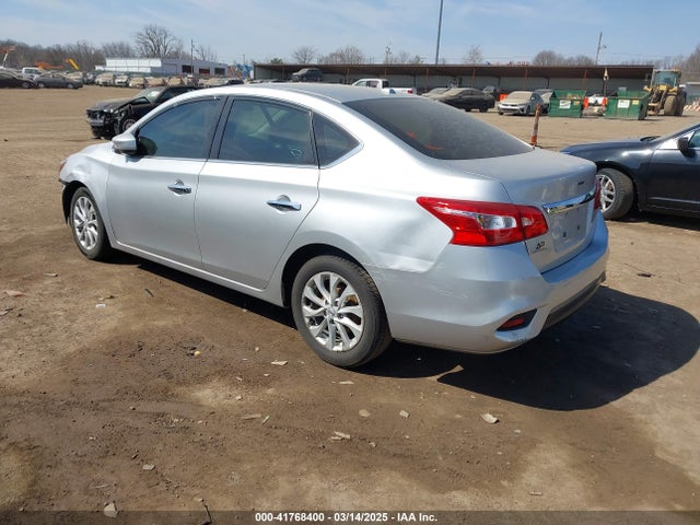 3N1AB7AP3KY445072 Nissan SENTRA SV