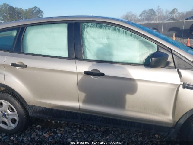 1FMCU0F71HUD24290 Ford ESCAPE S