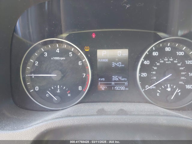 5NPD84LFXHH183858 Hyundai ELANTRA SE