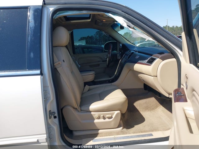 2013 CADILLAC ESCALADE 1GYS4CEF1DR177728 Photo 4