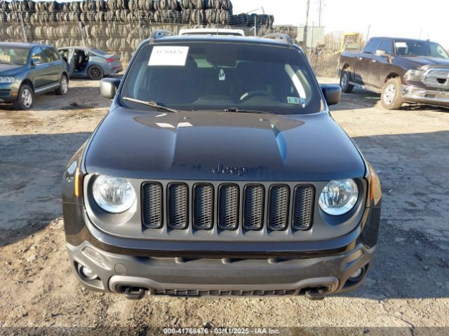 ZACCJBAB8JPH72828 Jeep Renegade Upland Edition 4x4