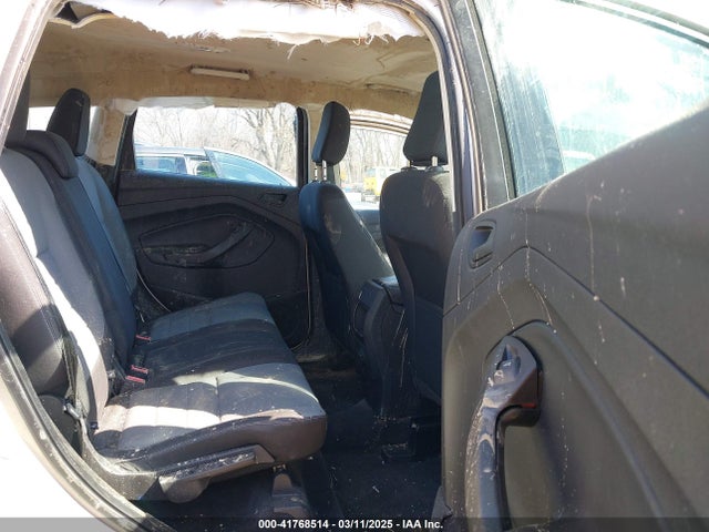 1FMCU0F77JUA23013 Ford ESCAPE S